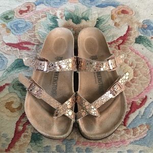 Birkenstock Sydney Womens Med Metallic Footbed Sandal (EU 35.  US 4-4.5)